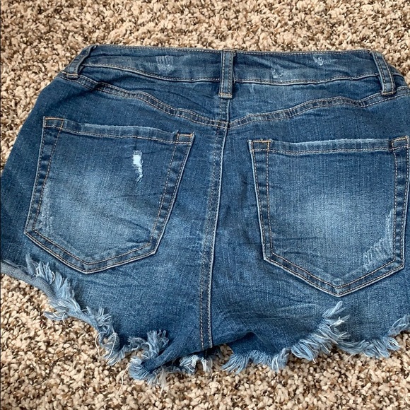 Shorts - Picture 2 of 2